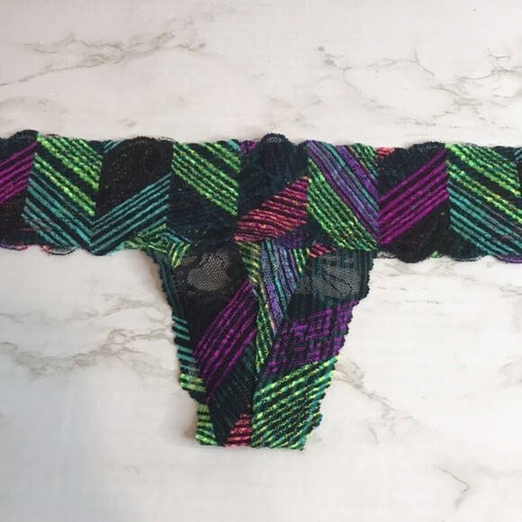 Victoria’s Secret PINK all over lace sexy panties size xs - Picture 2 of 8